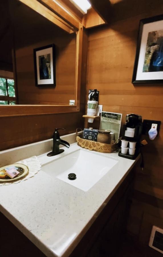 The Smith Creek Village Outdoor Hotel At Silver Falls State Park Sublimity Екстериор снимка